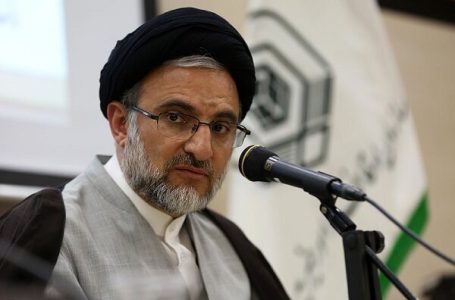انقلاب اسلامی متصل به انبیا و شهداست